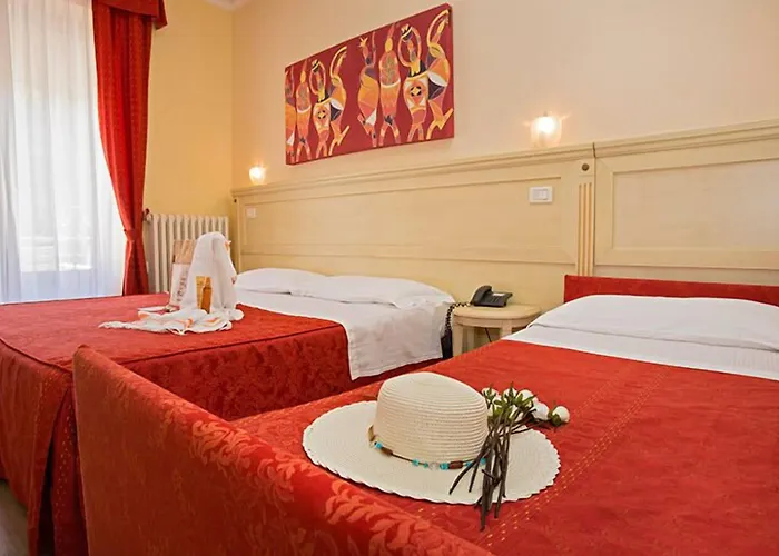 Hotel Lo Squalo