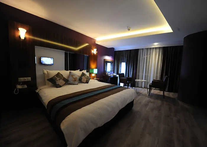Yucel Hotel