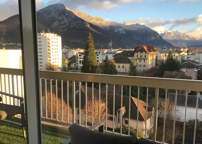 Panorama Stay, Pool, Balcony And Mountain View