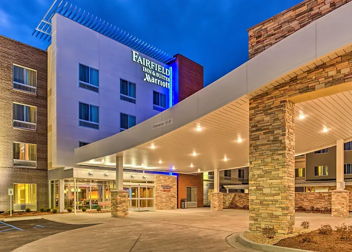 Fairfield Inn & Suites By Marriott St. Louis Westport
