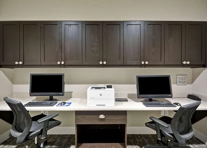 Hampton Inn Livonia Detroit