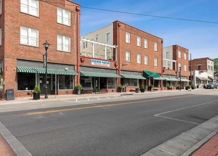Western Front Hotel