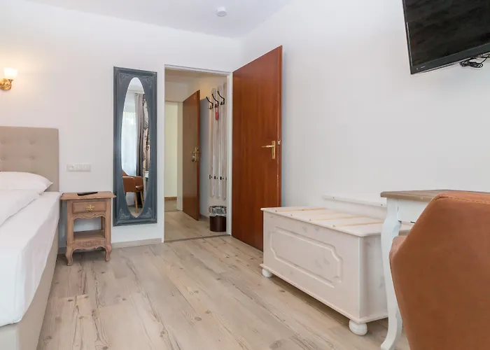 Hotel Diana Garni