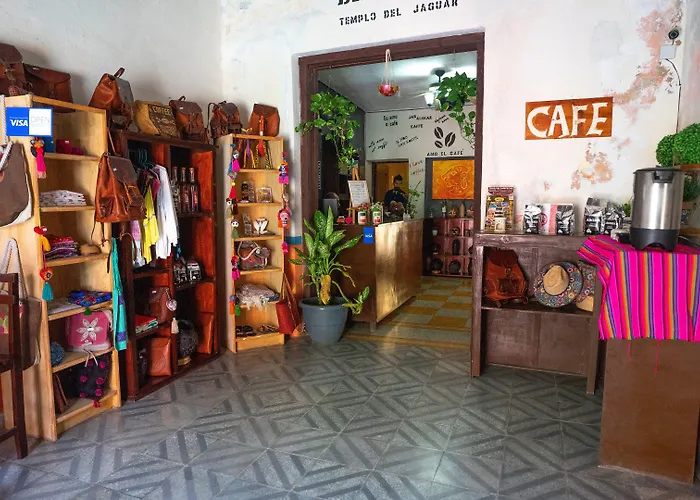 Balamku Hotel Petit