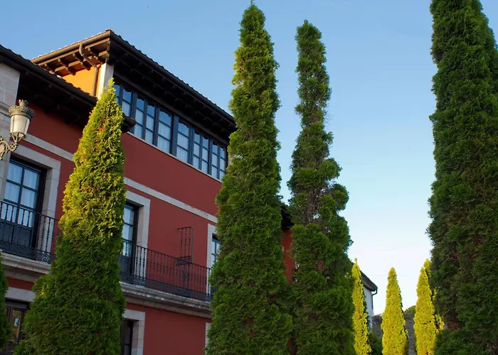 Hotel Y Apartamentos El Camin