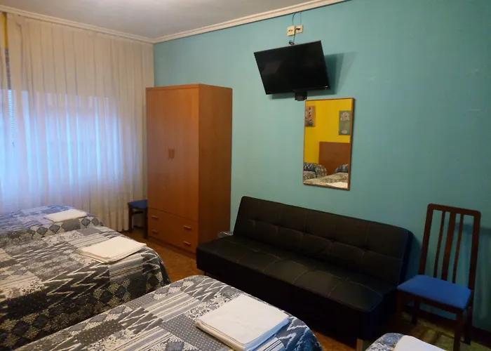 Pension Cinco Villas