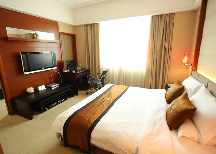 Royal Crown Hotel