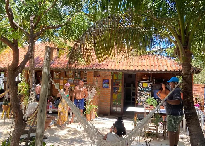 Canoa Roots Hostel & Camping