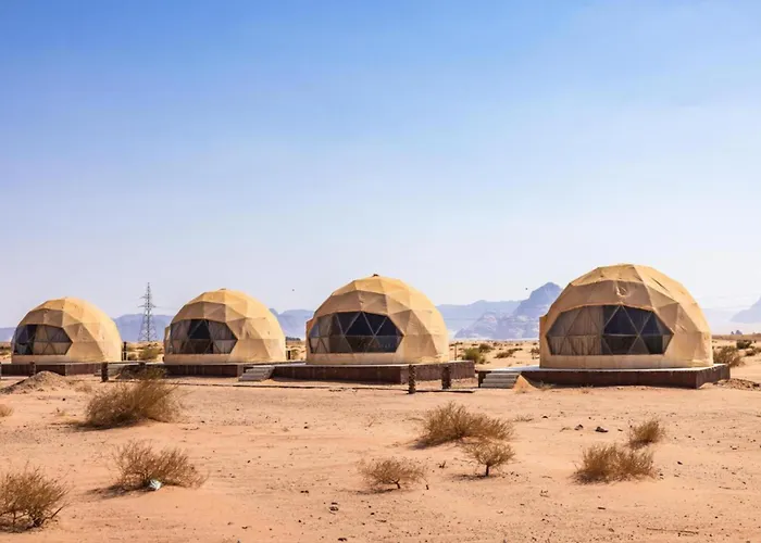 Wadi Rum Bubbles Luxury Camp