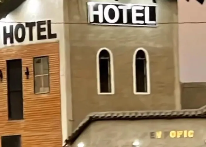 BR 153 Hotel