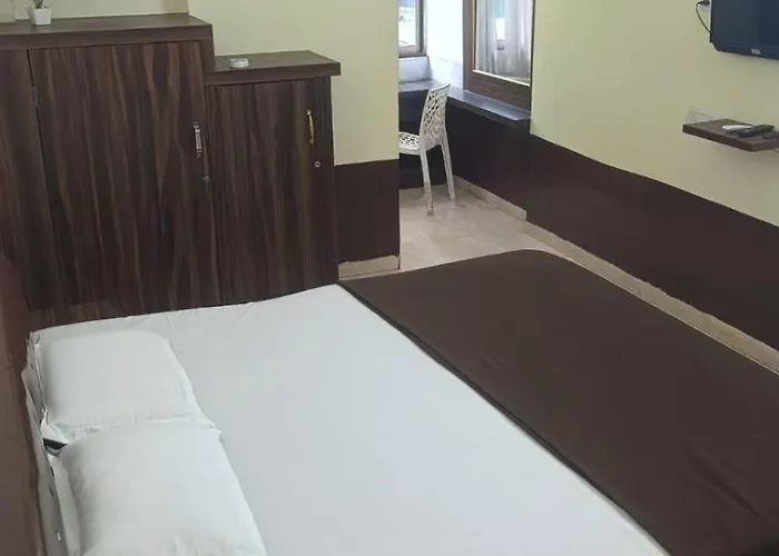 Club India Rooms
