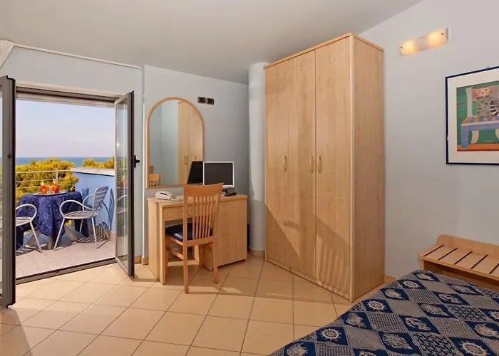 Hotel Antares