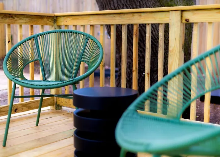 Casa Del Pez - Bold, Bright & Steps To The Sand!