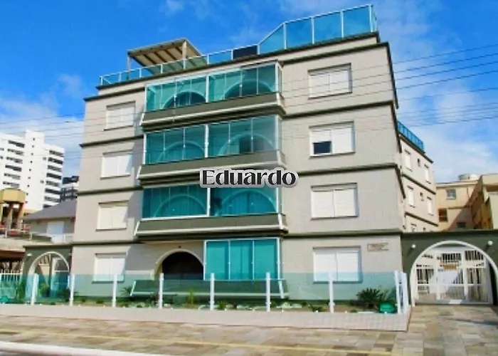 Apartamento Beira-Mar no centro de Tramandaí!