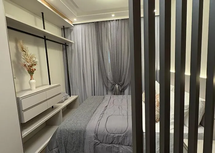 Apartment 403 Withoeft