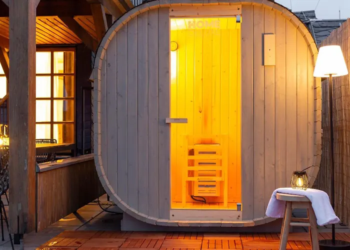 NEU - Dachsuite - Sauna - Terrasse - 4P - Frühstück buchbar