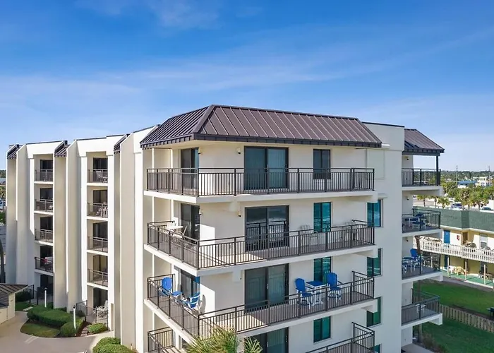 Beachfront Luxury With Spectacular Ocean Views!