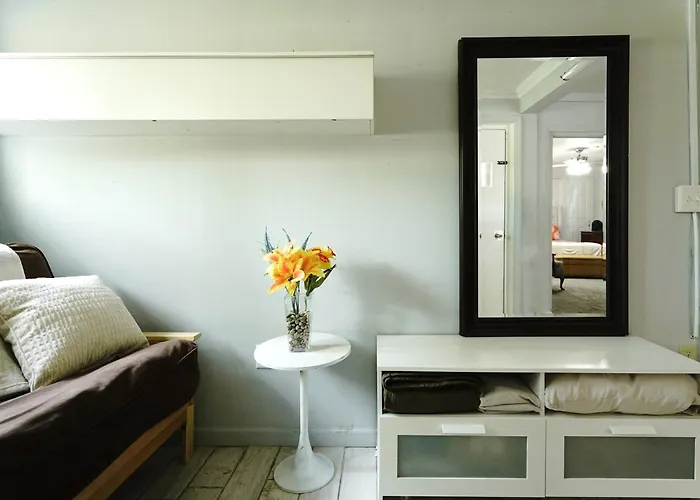 Fully Furnished Private Basement Apartment In Carmel
