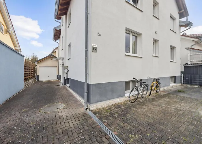 Kaiserstuhl Oase - 4BR, Küche, TV`s, Waschtrockner, Innenhof