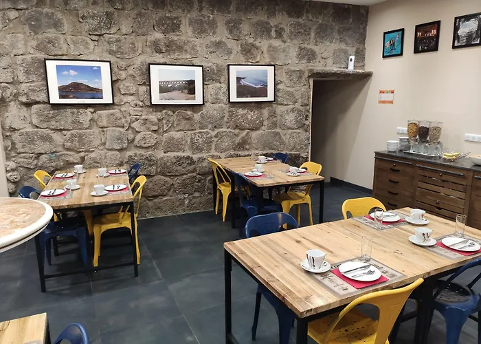 Logis Hotel Yseria - Historical Center