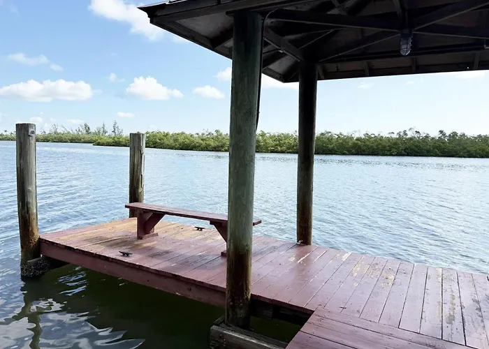 Sunburst Haven - Dock, Pool & Gulf Sands