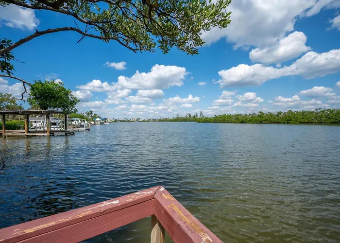 Sunburst Haven - Dock, Pool & Gulf Sands