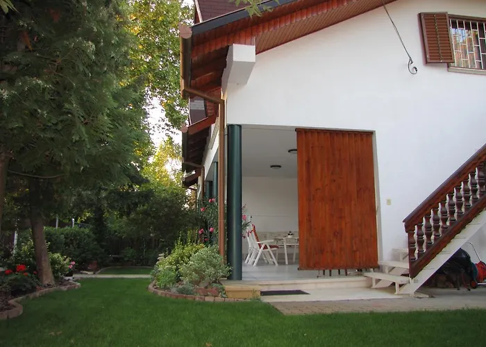 Schmidt apartment