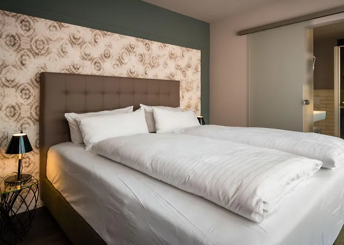 Hotel Goldene Traube - by Neugart