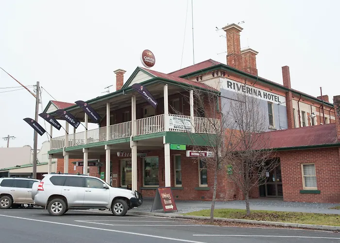 Riverina Hotel