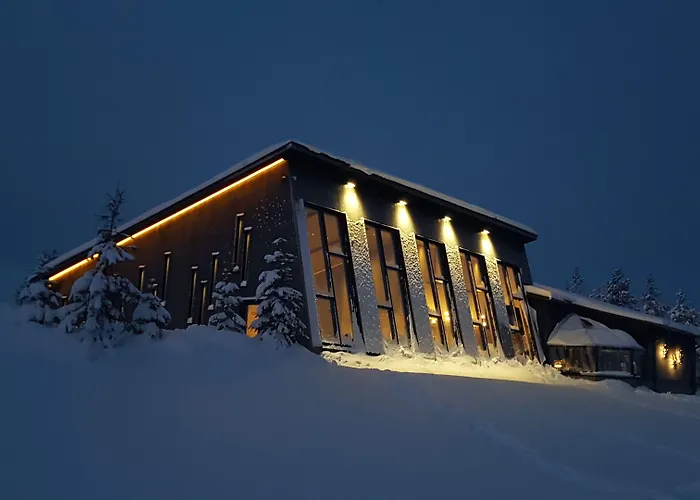 Santa'S Igloos Arctic Circle