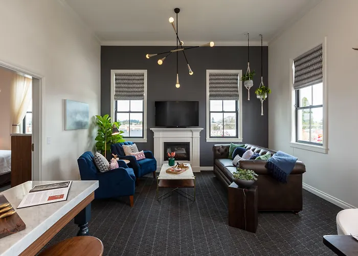 Atticus Hotel