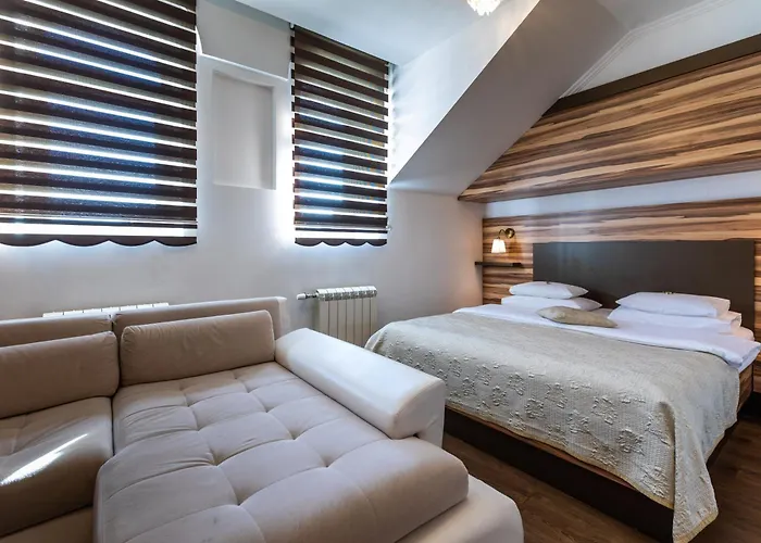 Garni Hotel Royal Crown