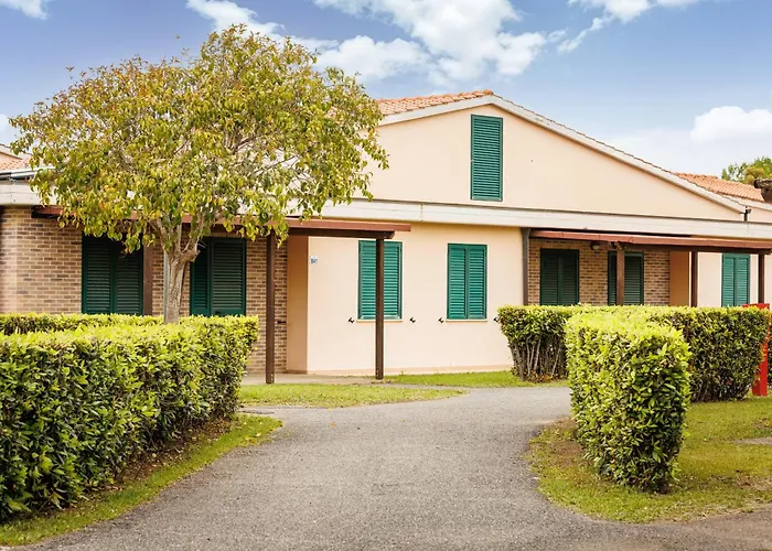 Villaggio Turistico La Cecinella