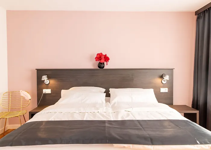 Luxstay Karben - Self-Check-In