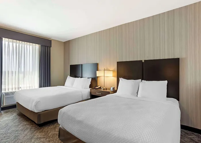 Best Western Plus Philadelphia-Pennsauken Hotel