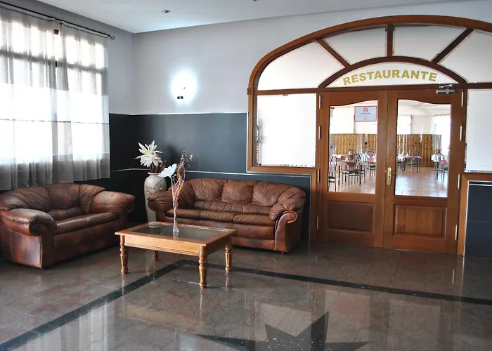 Hotel Restaurante Dama De Baza