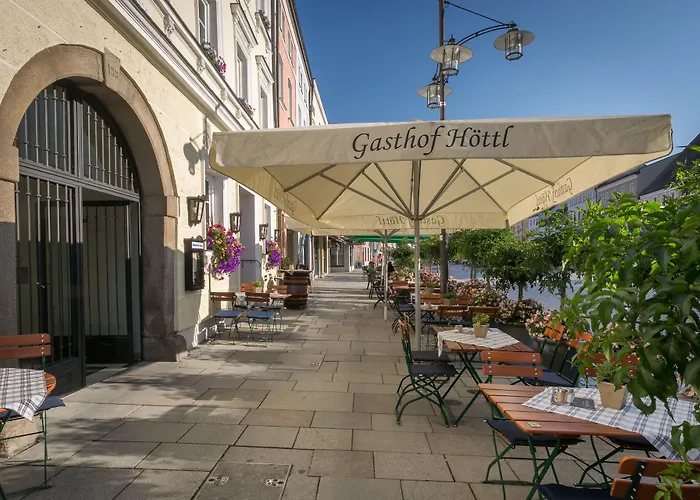 Hotel-Gasthof Hoettl