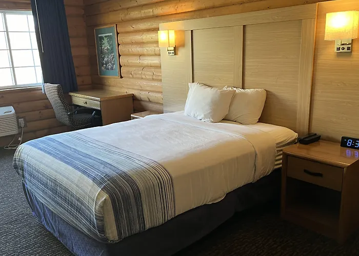 Cozy House Inn & Suites By Marifah