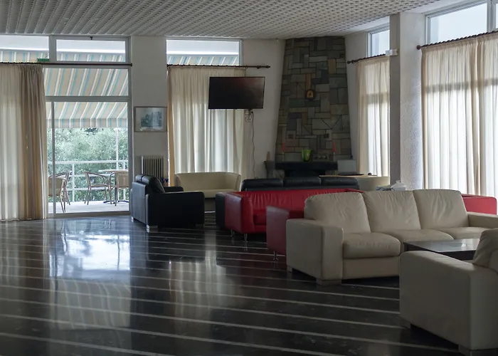 Kardamili Beach Hotel