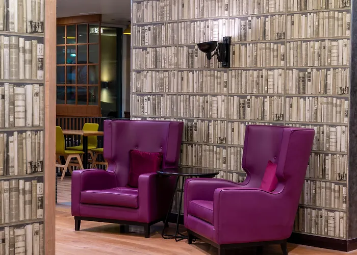 Premier Inn Dubai Al Jaddaf - An Emirates Group Company