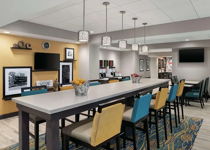 Hampton Inn Champaign Southwest