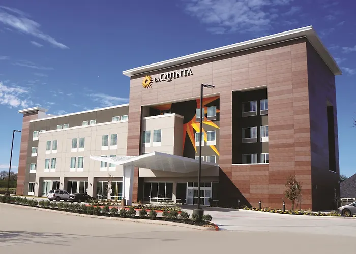 La Quinta By Wyndham Richmond-Sugarland Hotel