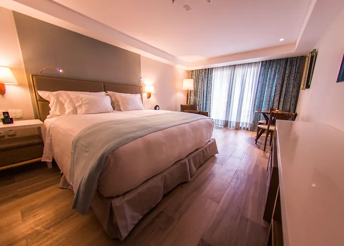 Vogal Luxury Beach Hotel & Spa