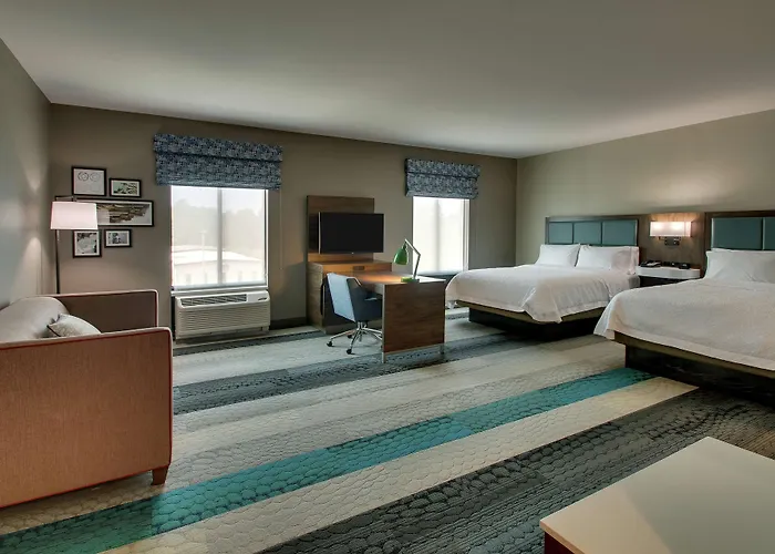 Hampton Inn & Suites By Hilton Southport