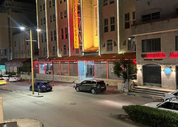 Alexander Hotel