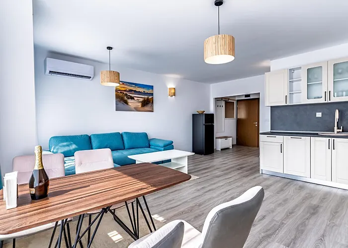SEAVIEW BG Beach Front Suites