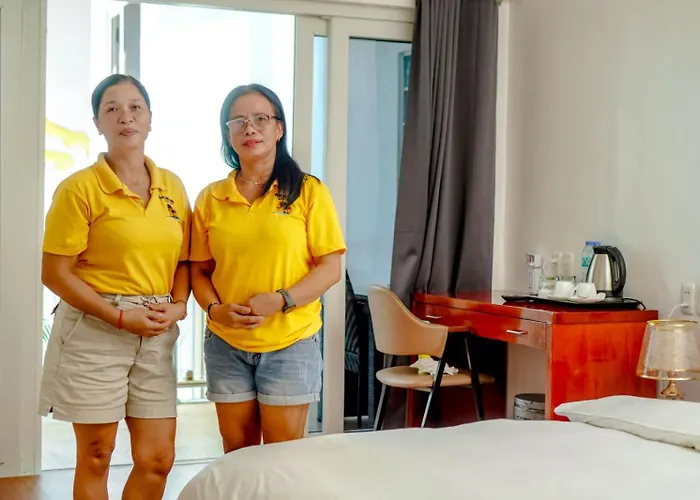 Montani Beach Resort Puerto Galera Powered By Cocotel