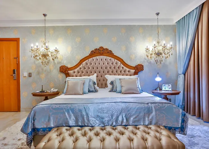 Golden Lis Hotel Boutique