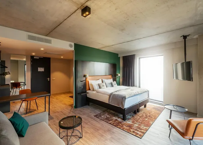 Holiday Inn - The Niu, Fender Amsterdam