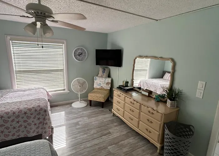 Sea Club Condo #37